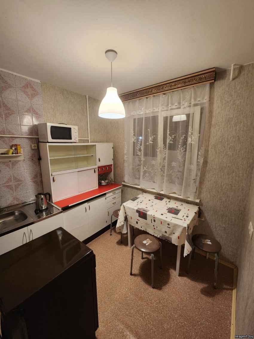 3-комнатная квартира,  ул. Седых, 1233 рублей: фото 3