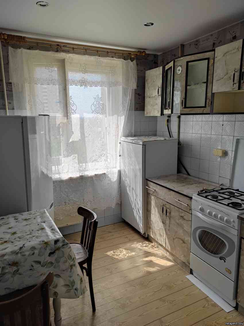 2-комнатная квартира, ул. Космонавтов, 37, 950 рублей: фото 3