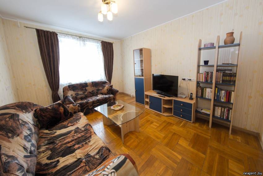 3-комнатная квартира, ул. Радужная, 6, 1331 рублей: фото 1