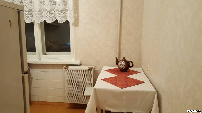 1-комнатная квартира, ул. Якуба Коласа, 8, 632 рублей: фото 1