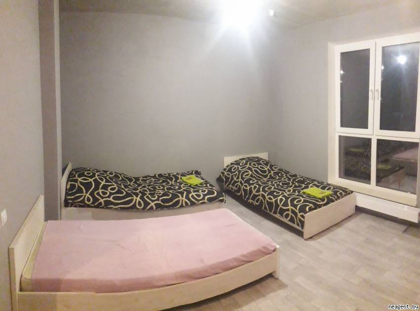 2-комнатная квартира, ул. Нововиленская, 3, 130 рублей: фото 1