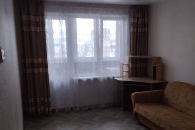 3-комнатная квартира, Нестерова ул., за 850 р.