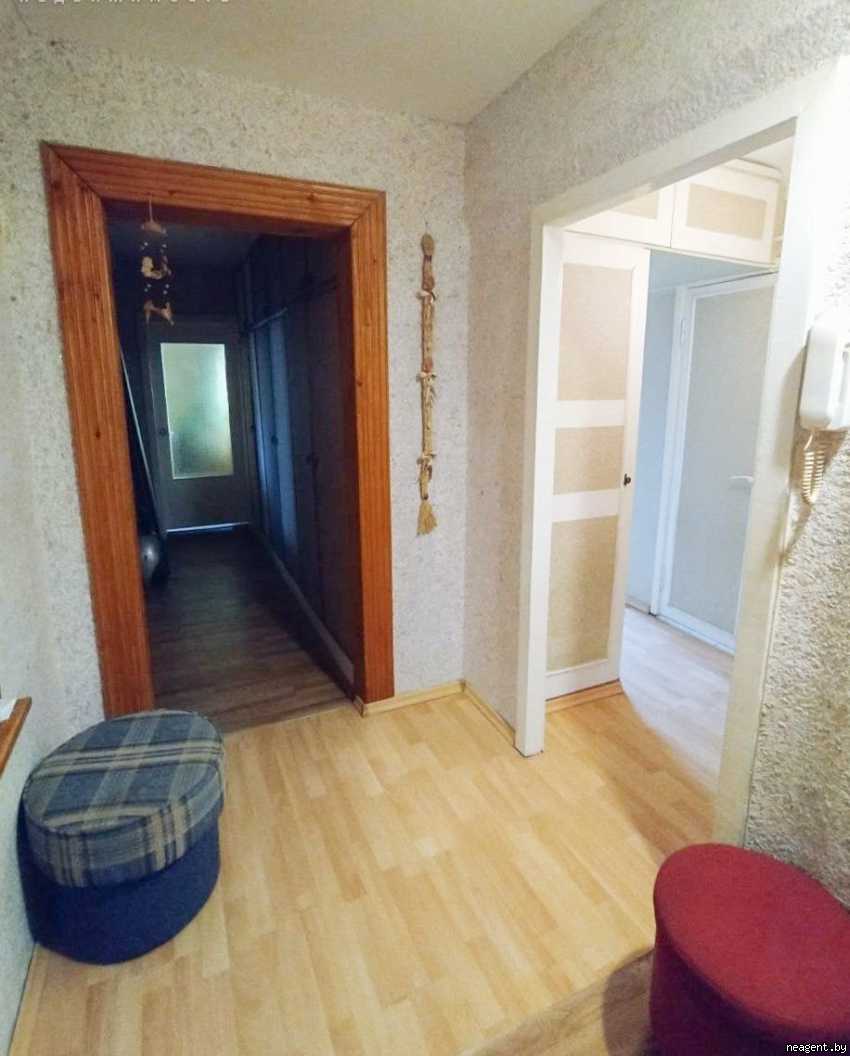 3-комнатная квартира, ул. Маяковского, 160/А, 1090 рублей: фото 1