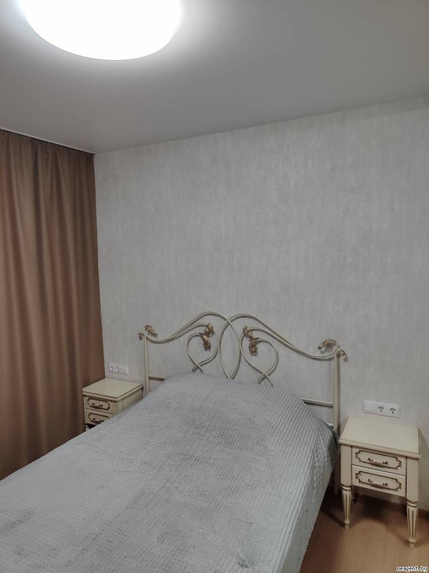 3-комнатная квартира, ул. Михаила Савицкого, 4, 2101 рублей: фото 1
