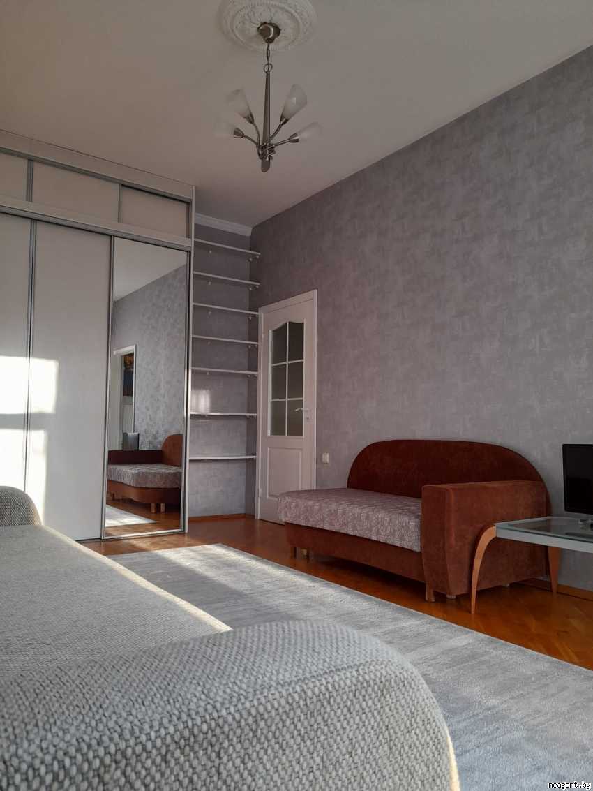1-комнатная квартира, ул. Янки Купалы, 11, 112 рублей: фото 1
