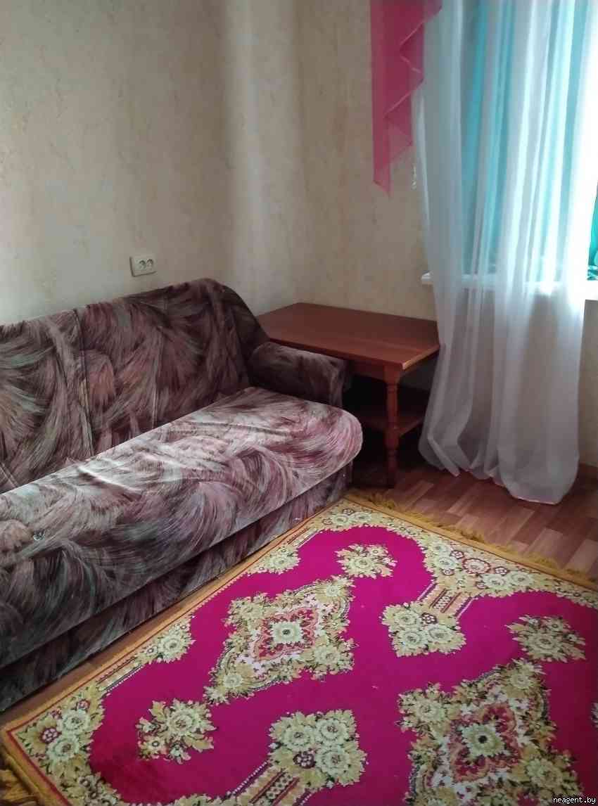 Комната, Есенина, 7, 320 рублей: фото 1
