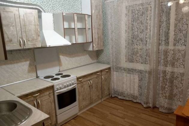 1-комнатная квартира, Лесной, Александрова, за 650 р.