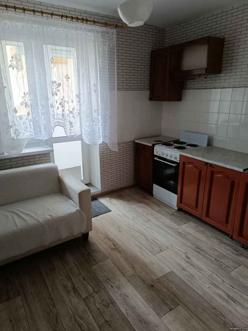1-комнатная квартира, Машерова просп., 76, 900 рублей: фото 2