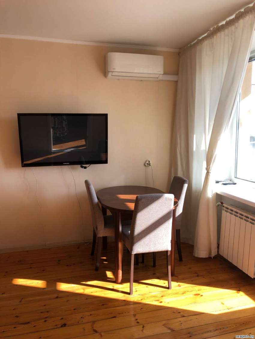 2-комнатная квартира, ул. Якуба Коласа, 9, 1280 рублей: фото 1