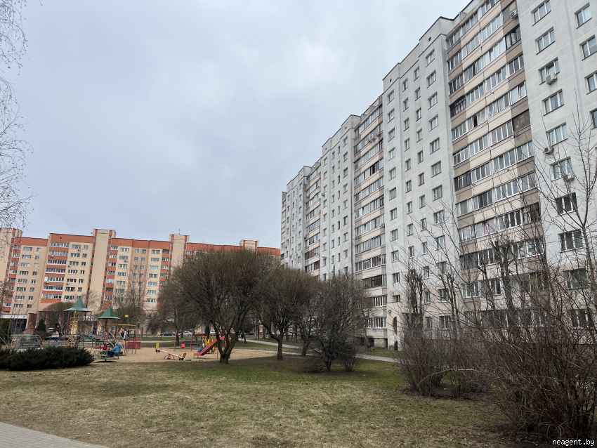3-комнатная квартира, ул. Заславская, 25, 1300 рублей: фото 1