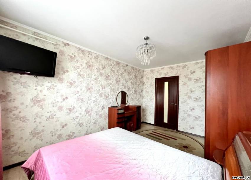 3-комнатная квартира, Логойский тракт, 37/2, 1460 рублей: фото 1