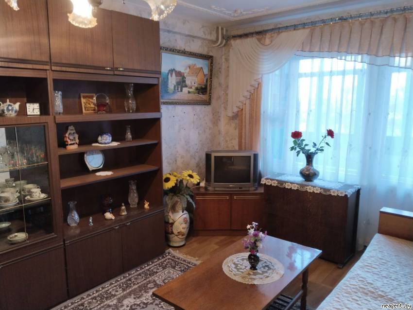 2-комнатная квартира, ул. Асаналиева, 24, 813 рублей: фото 1
