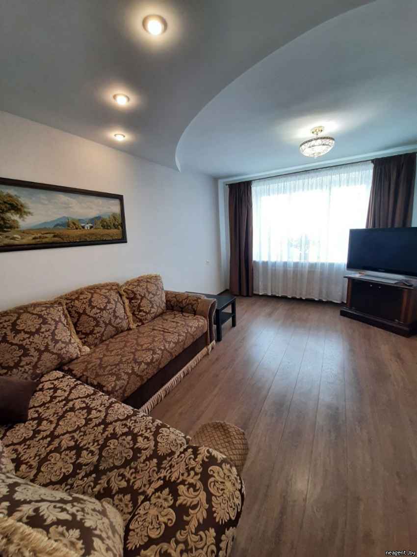 3-комнатная квартира, ул. Уборевича, 174, 1366 рублей: фото 2