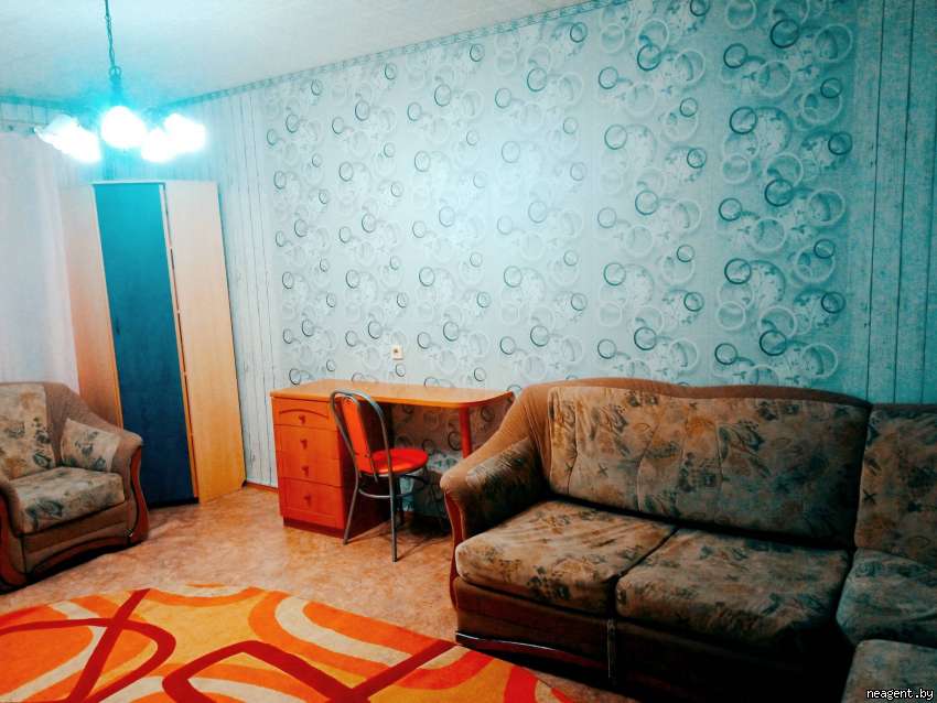 1-комнатная квартира, ул. Космонавтов, 3/3, 800 рублей: фото 1