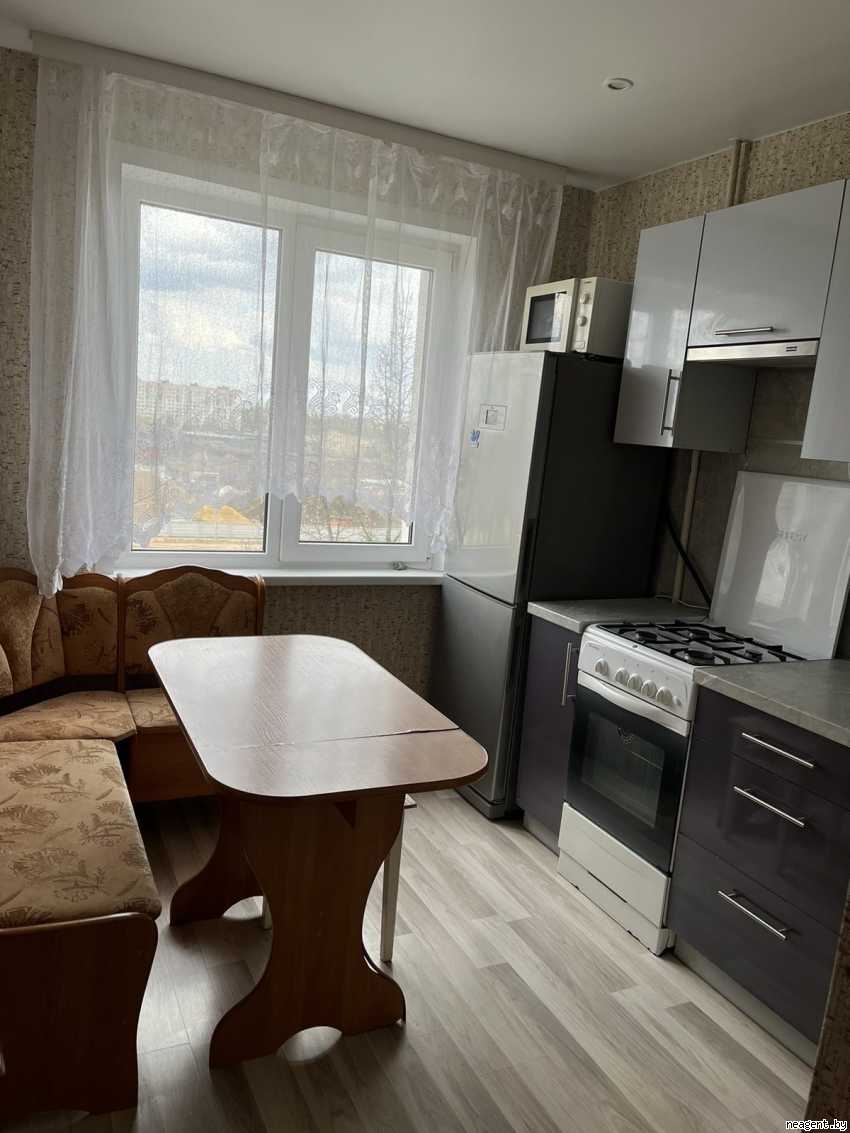 2-комнатная квартира, ул. Кижеватова, 20, 280 рублей: фото 1