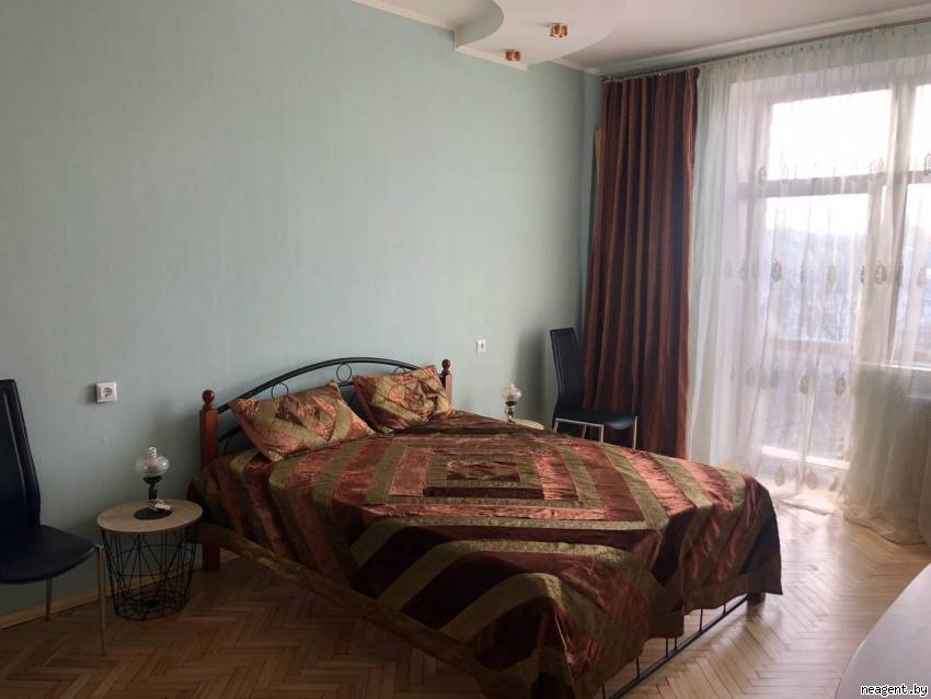 3-комнатная квартира, Свободы площадь пл., 5, 2103 рублей: фото 1