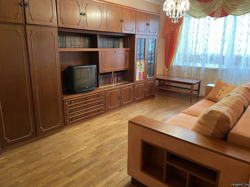 3-комнатная квартира, ул. Заславская, 11/2, 1283 рублей: фото 1