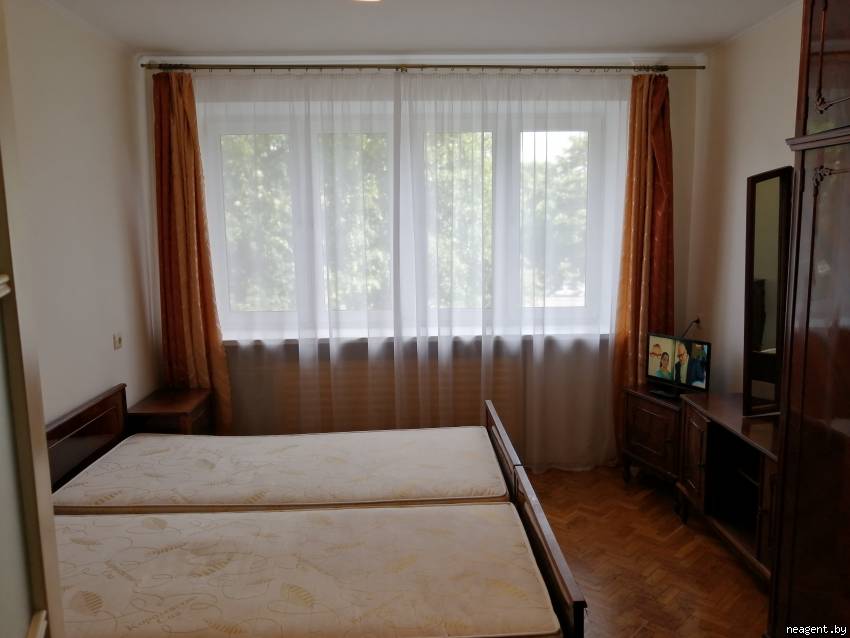 2-комнатная квартира, ул. Казинца, 122, 960 рублей: фото 2