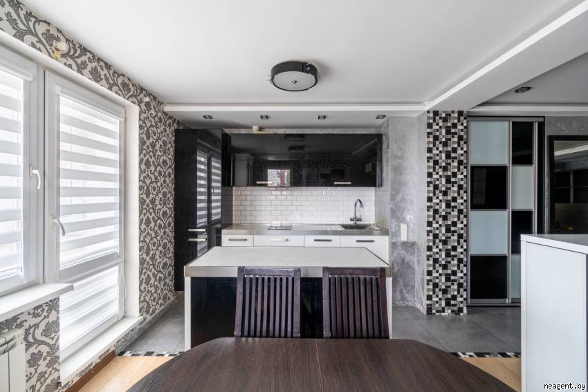 3-комнатная квартира, ул. Яна Чечота, 36, 2008 рублей: фото 1