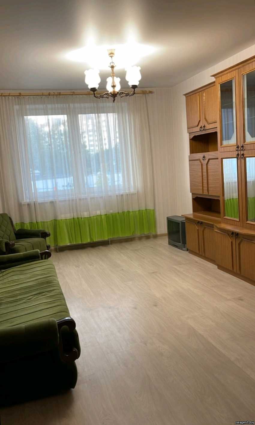 Комната, Независимости просп., 137, 320 рублей: фото 1