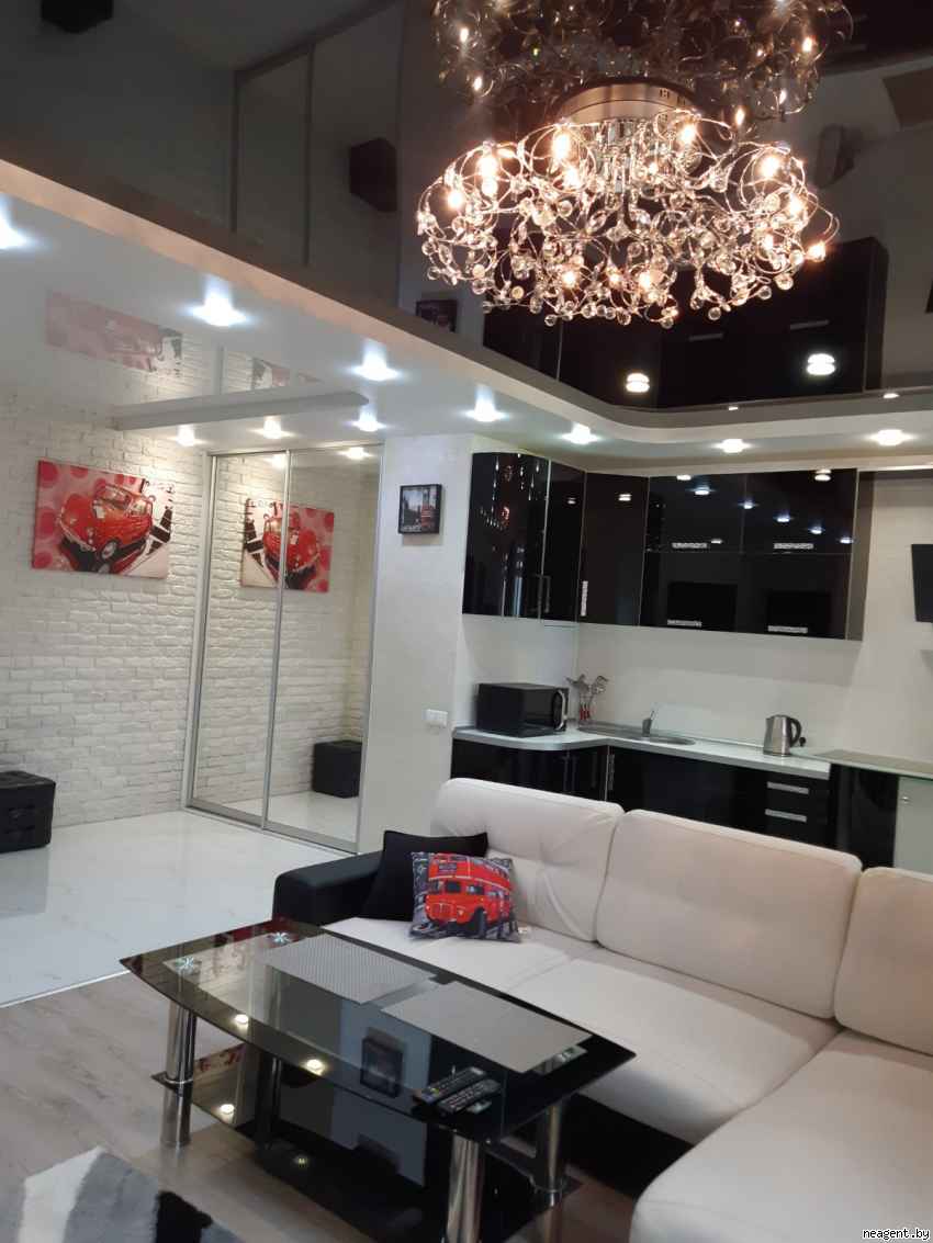 2-комнатная квартира, ул. Кузьмы Чорного, 25, 1350 рублей: фото 1