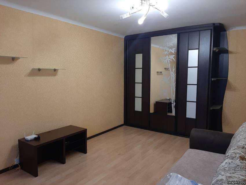 2-комнатная квартира, ул. Слободская, 127, 1120 рублей: фото 1