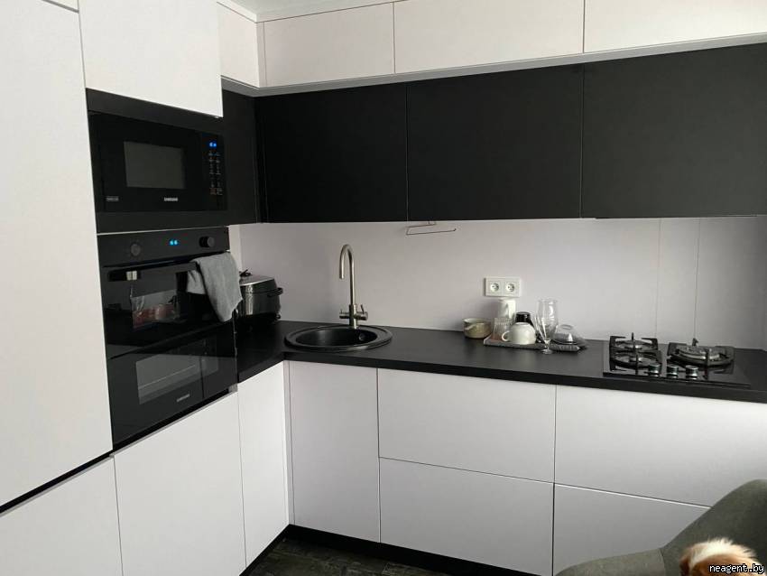 3-комнатная квартира, Молодежная, 19, 950 рублей: фото 9