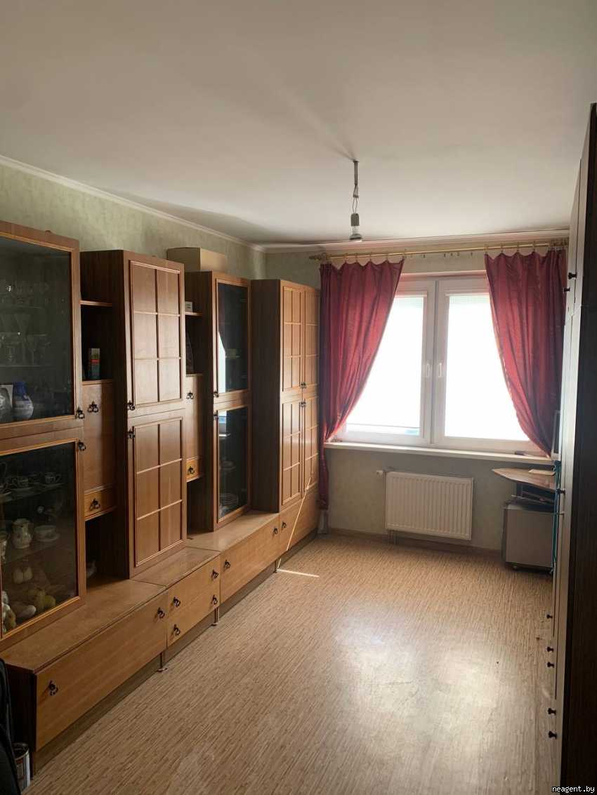 3-комнатная квартира, ул. Зеленая, 1, 1739 рублей: фото 1