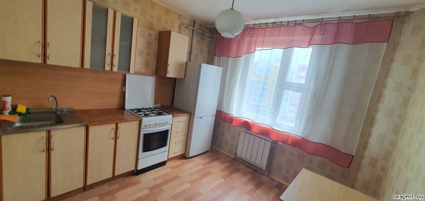 1-комнатная квартира, ул. Янки Брыля, 22, 750 рублей: фото 1