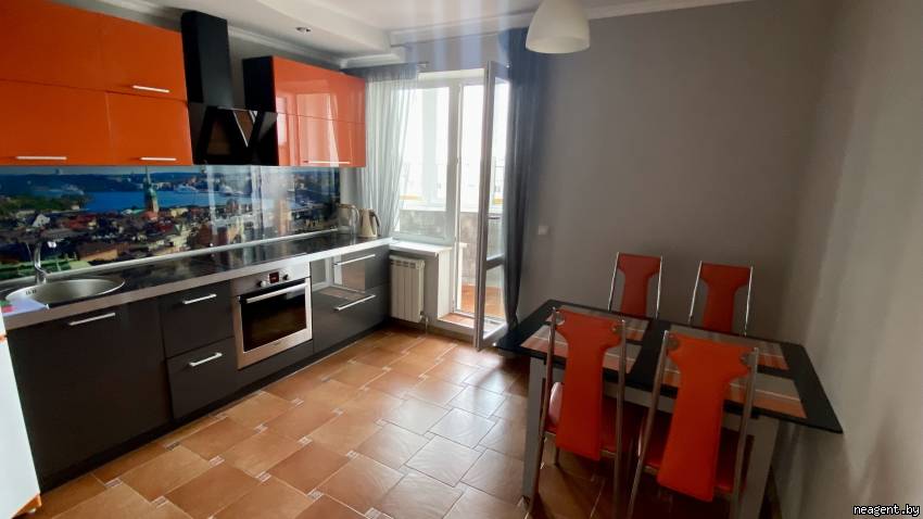 2-комнатная квартира, ул. Бурдейного, 20, 1300 рублей: фото 1