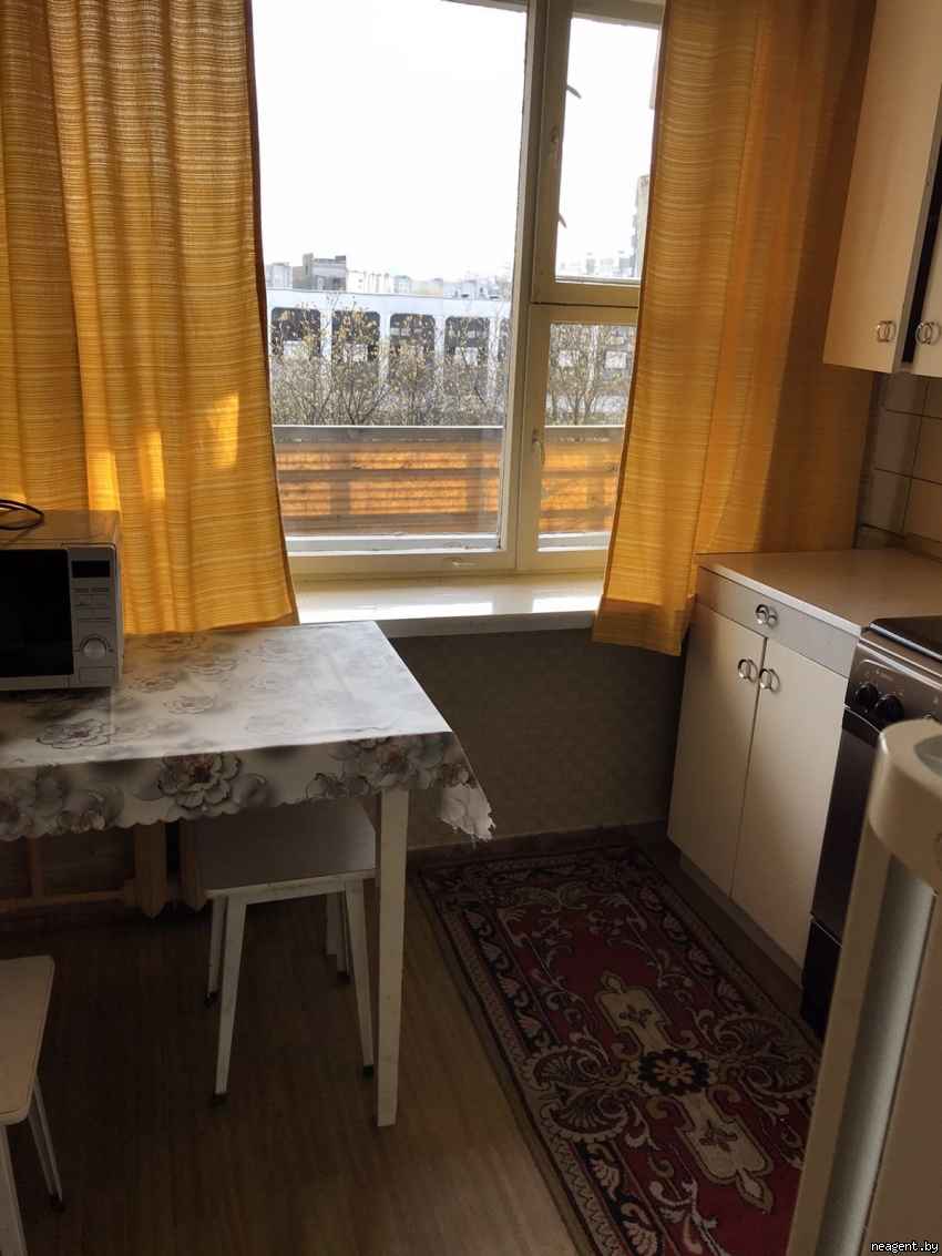 1-комнатная квартира, ул. Веры Хоружей, 24/1, 831 рублей: фото 1