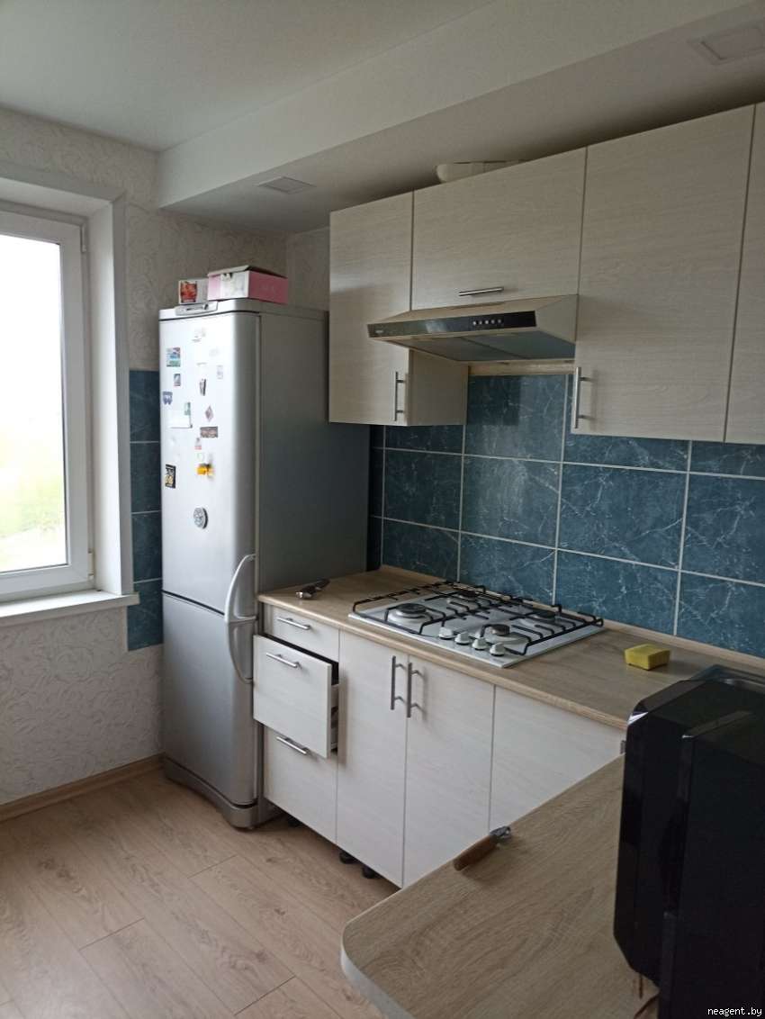 Комната, Асаналиева, 24, 370 рублей: фото 2