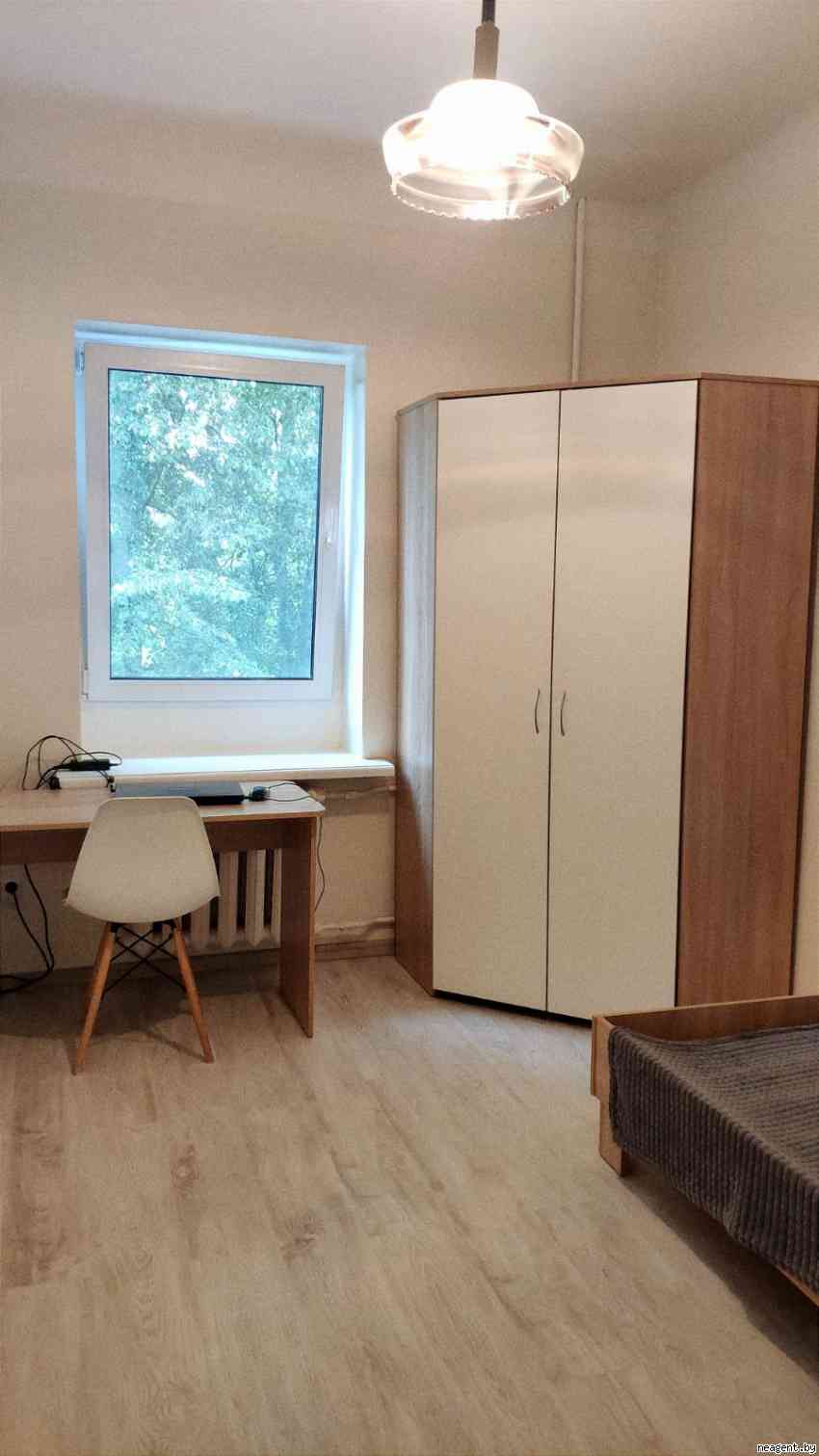 Комната, Строителей, 7, 500 рублей: фото 1