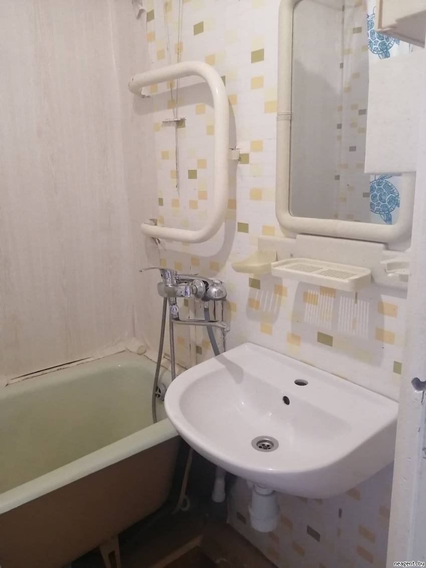 1-комнатная квартира, ул. Шугаева, 13/1, 250 рублей: фото 2