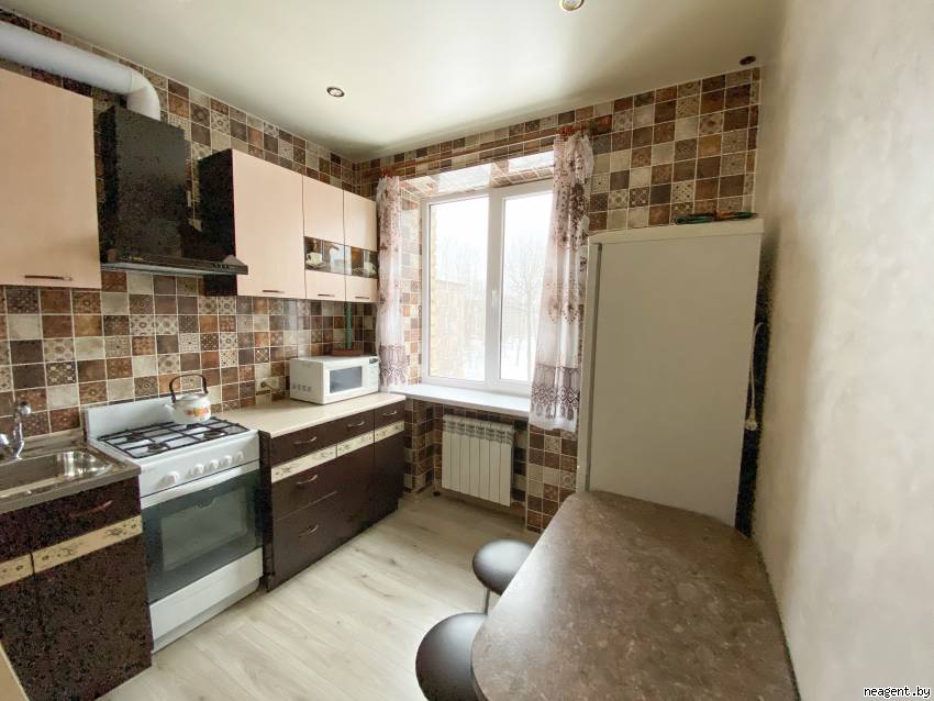 2-комнатная квартира, ул. Лермонтова, 21, 900 рублей: фото 1