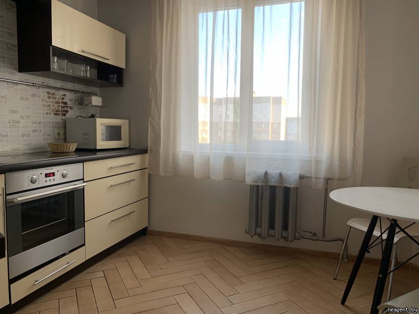 1-комнатная квартира, ул. Лобанка, 108, 1100 рублей: фото 1