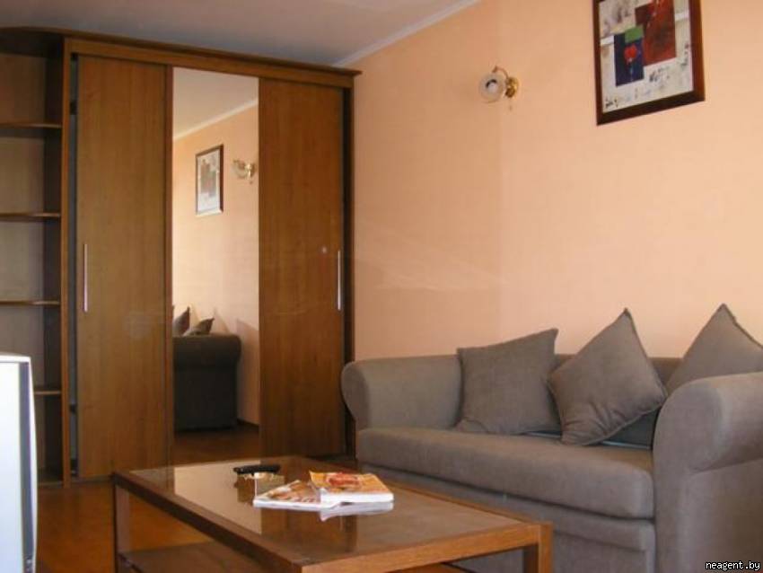 Комната, ул. Казинца, 35, 340 рублей: фото 1