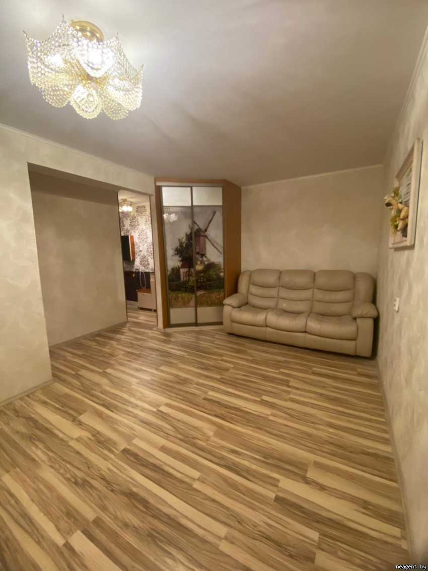 2-комнатная квартира, Ул. Болеслава Берута, 24/2, 1021 рублей: фото 1