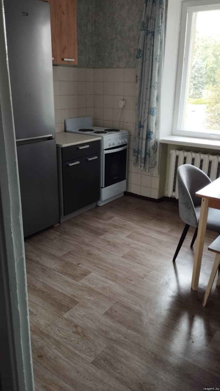 2-комнатная квартира, Победителей просп., 43/1, 1300 рублей: фото 1