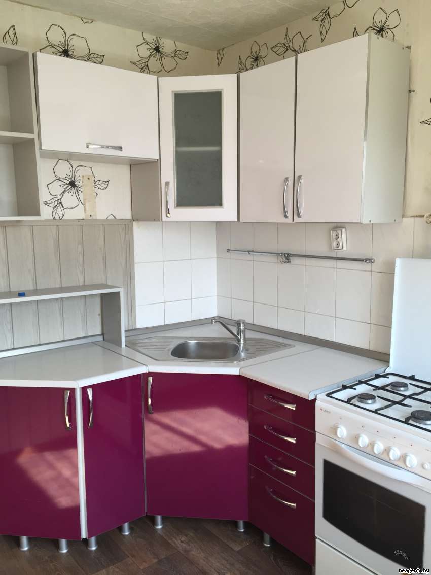 2-комнатная квартира, ул. Якуба Коласа, 53/3, 1122 рублей: фото 1