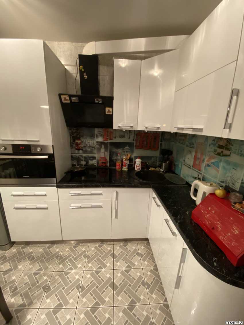 3-комнатная квартира, ул. Есенина, 131, 1480 рублей: фото 8
