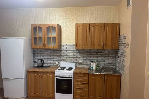 2-комнатная квартира, Бурдейного, за 1600 р.