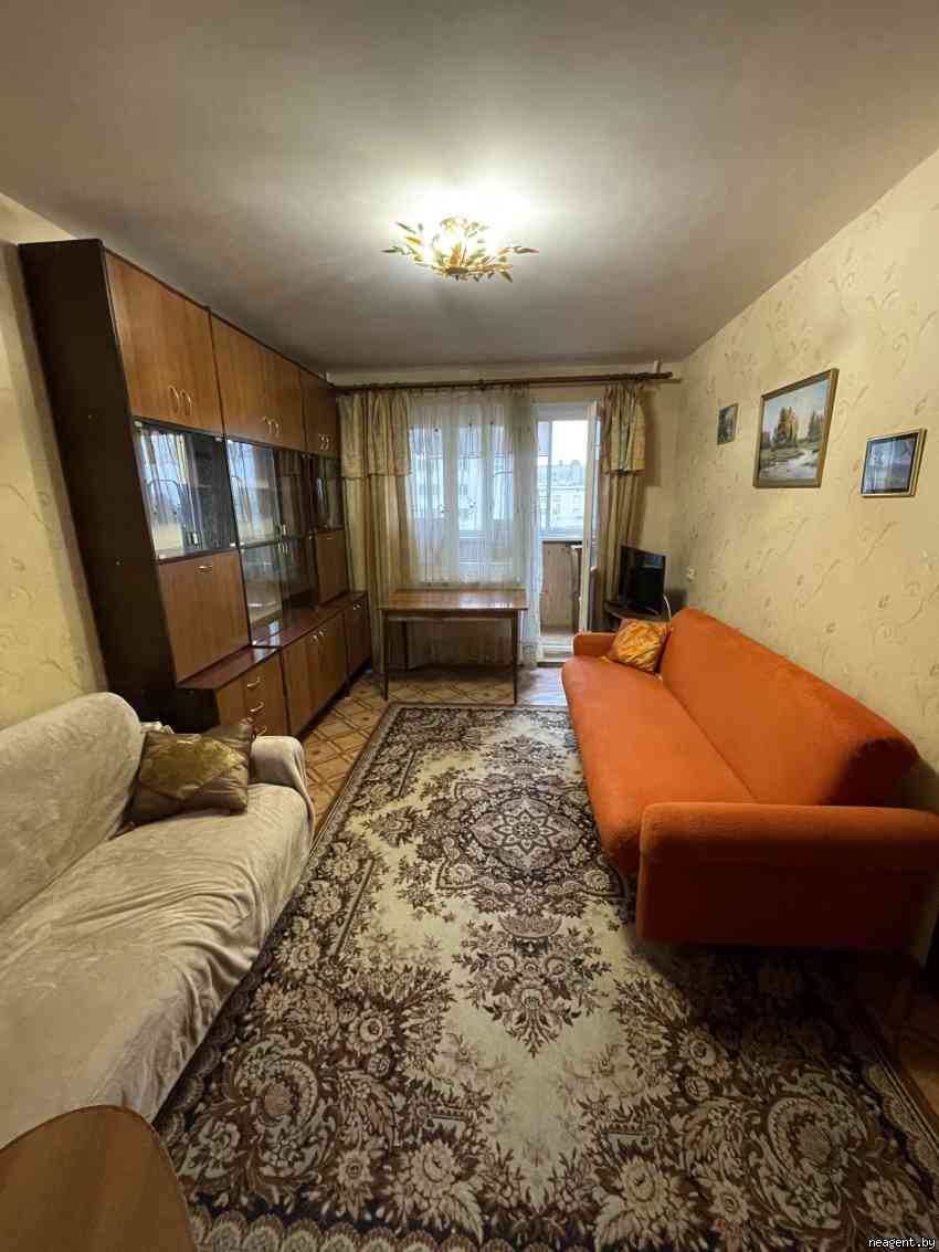 2-комнатная квартира, ул. Корженевского, 21, 1111 рублей: фото 1