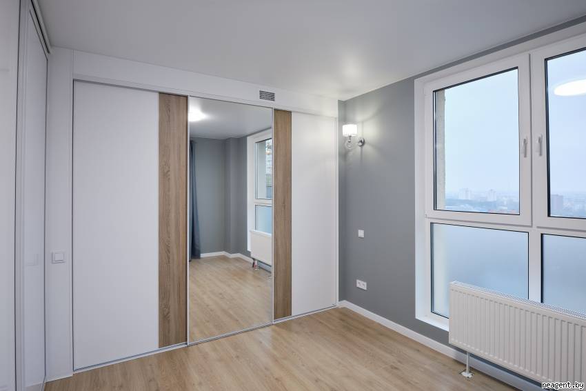 3-комнатная квартира, ул. Макаенка, 12/В, 678000 рублей: фото 1