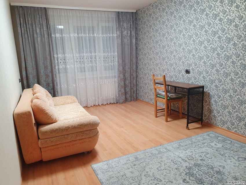 1-комнатная квартира, ул. Новгородская, 9, 880 рублей: фото 1