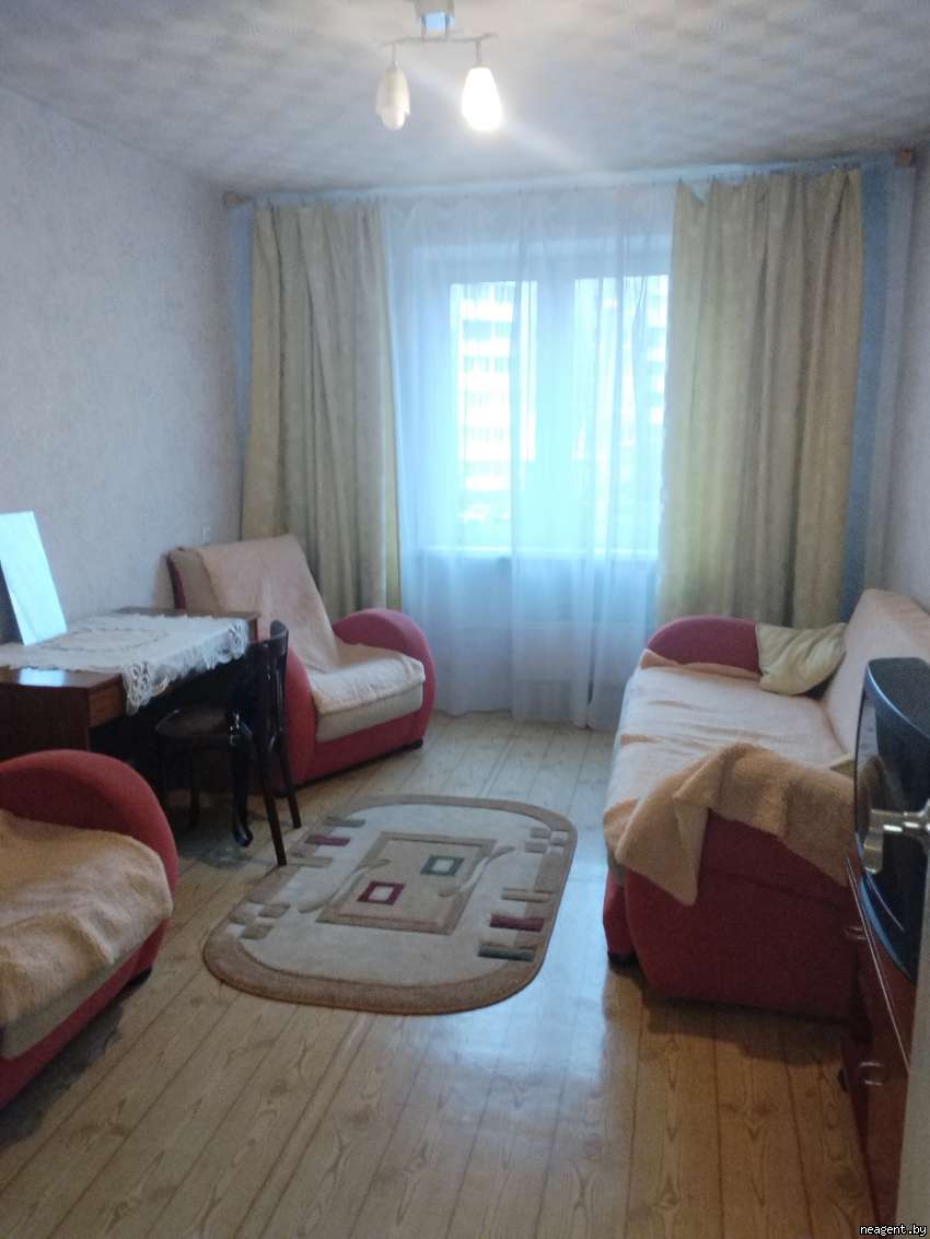 Комната, Громова, 46, 420 рублей: фото 1
