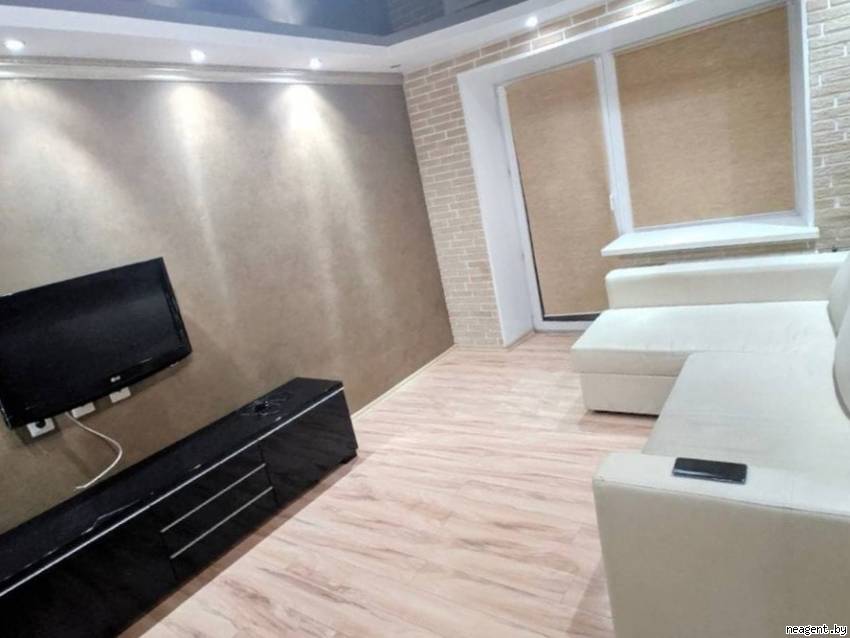 1-комнатная квартира, Центральная, 48, 360 рублей: фото 1