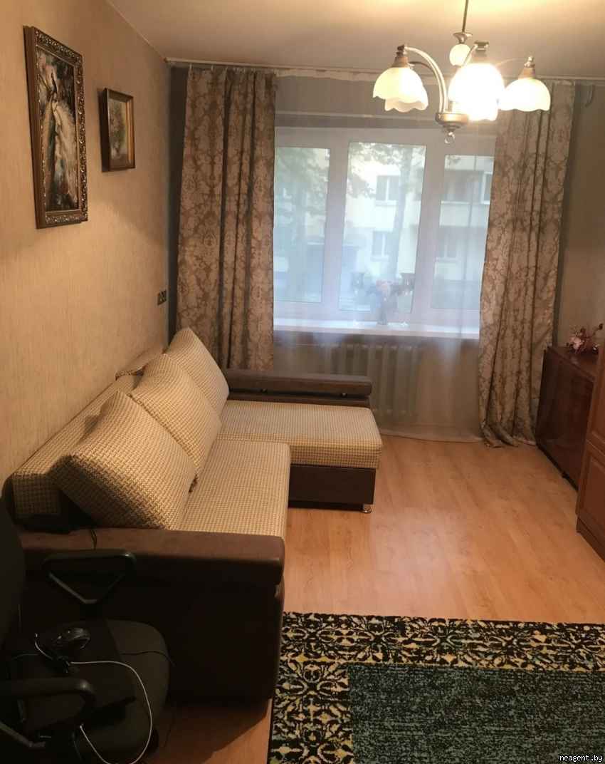 Комната, ул. Руссиянова, 12, 330 рублей: фото 1