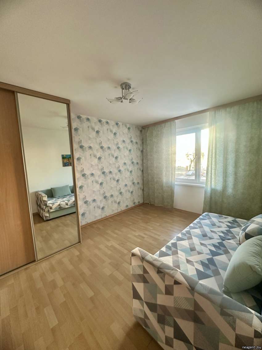 3-комнатная квартира, ул. Чкалова, 1/2, 2613 рублей: фото 1