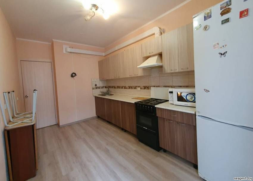 1-комнатная квартира, ул. Молодежная, 118, 280 рублей: фото 1